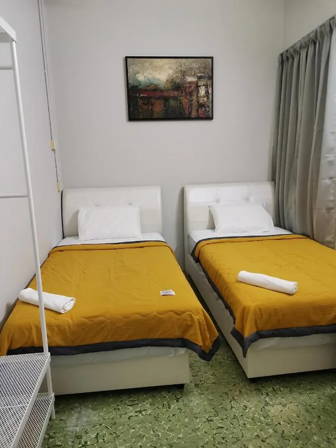 G Fortune Guest House Victoria Green George Town